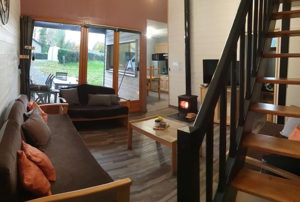 Gite N° 20, En Pleine Nature, Frontalier Signy-le-Petit Esterno foto